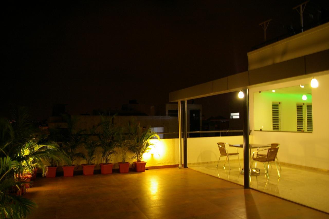 Roseline Suites Bengaluru Zewnętrze zdjęcie