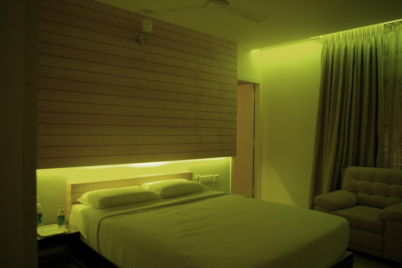 Roseline Suites Bengaluru Zewnętrze zdjęcie